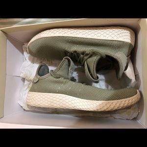 Pw tennis Human race